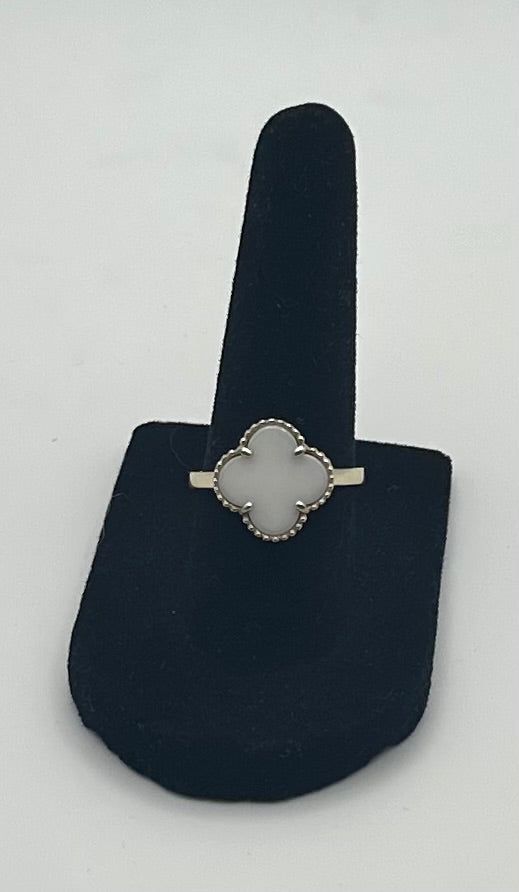 14k Gold Single White Flower Ring