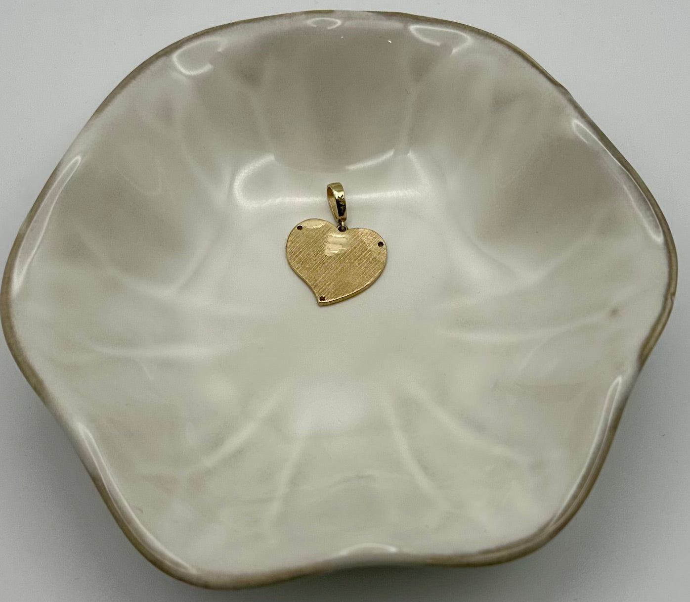 14k Gold Black Heart Pendant