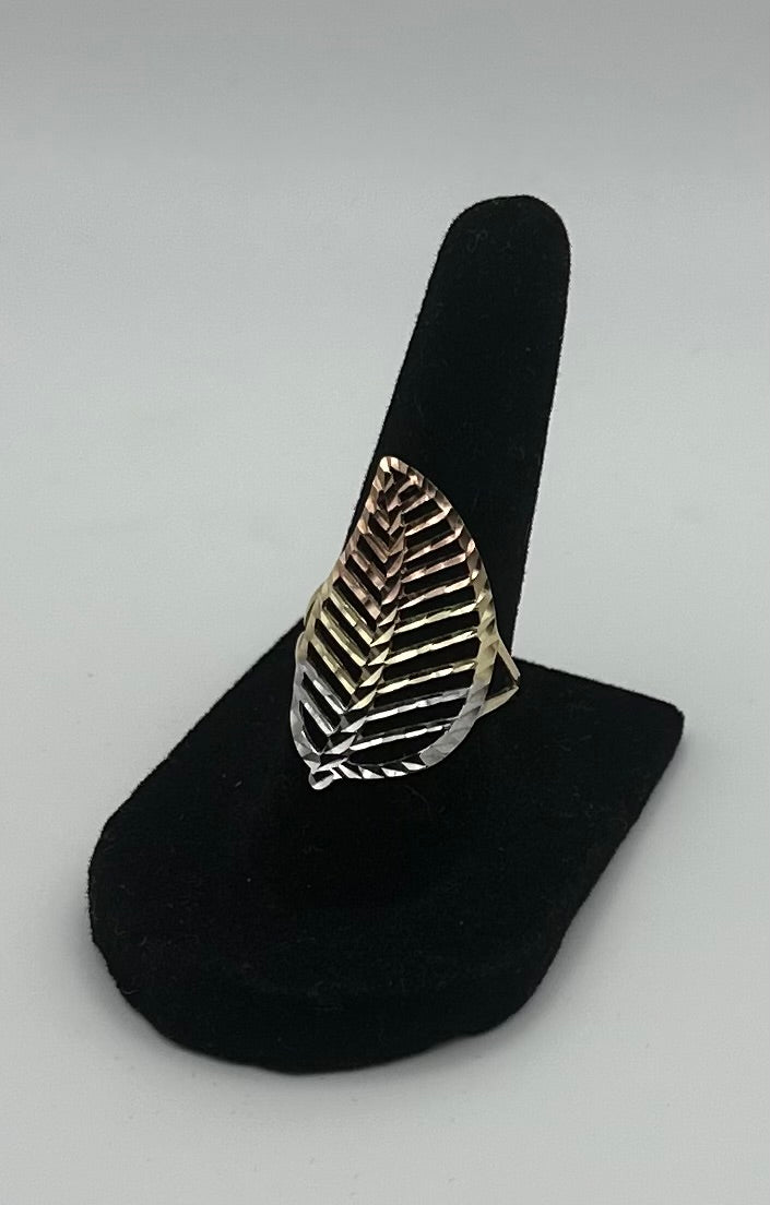 14k Gold Three Tone Leave Ring